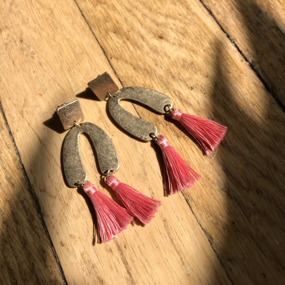 Tassel Gold Abstract Dangle Earring - Picture 3 of 4